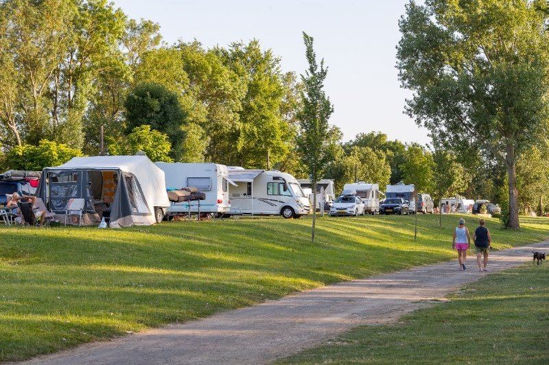 camping bourgogne boeken