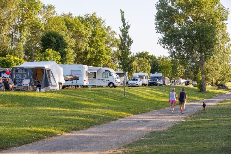 Camping in Bourg-en-Bresse boeken