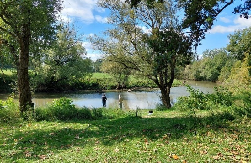 Vissen vanaf de camping frankrijk aux rives du soleil
