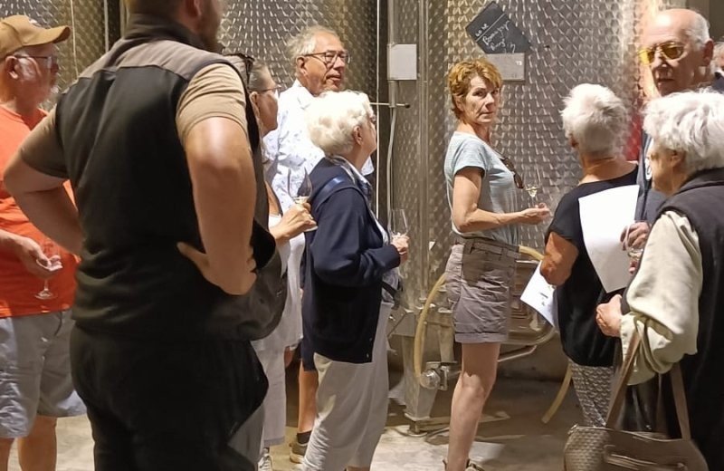 Wijnproeverij nabij de camping aux rives du soleil juni 2024 1